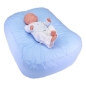 Preview: Babynest-Kuschelkissen hellblau mit kleinen weißen Punkten